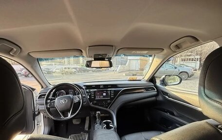 Toyota Camry, 2018 год, 2 250 000 рублей, 5 фотография