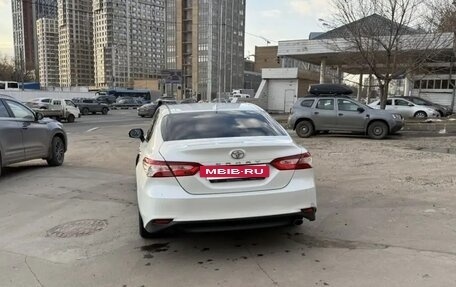 Toyota Camry, 2018 год, 2 250 000 рублей, 13 фотография