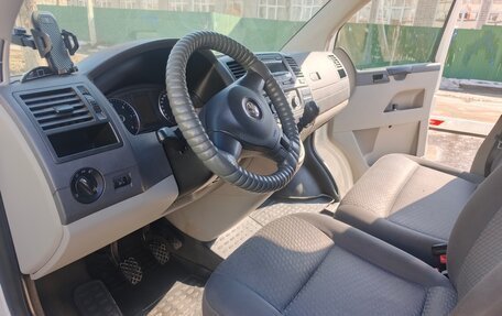 Volkswagen Transporter T5 рестайлинг, 2013 год, 800 000 рублей, 6 фотография