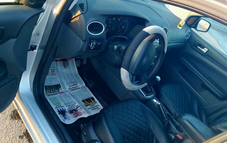 Ford Focus II рестайлинг, 2005 год, 330 000 рублей, 19 фотография