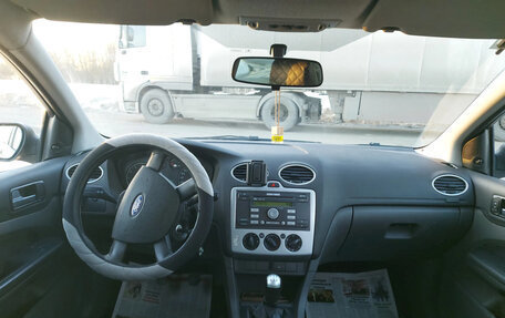 Ford Focus II рестайлинг, 2005 год, 330 000 рублей, 20 фотография