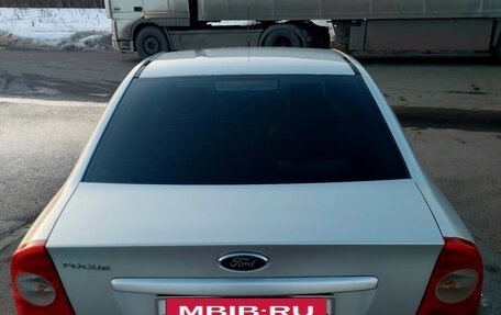 Ford Focus II рестайлинг, 2005 год, 330 000 рублей, 27 фотография