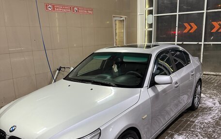 BMW 5 серия, 2004 год, 700 000 рублей, 4 фотография