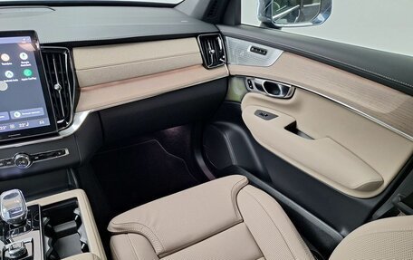 Volvo XC90 II рестайлинг, 2025 год, 11 000 000 рублей, 10 фотография