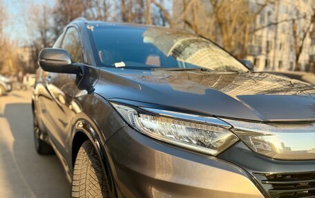 Honda Vezel, 2020 год, 2 500 000 рублей, 3 фотография