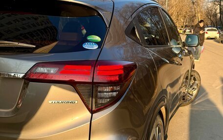 Honda Vezel, 2020 год, 2 500 000 рублей, 5 фотография