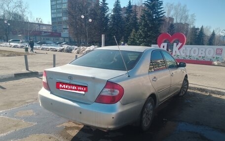 Toyota Camry V40, 2004 год, 400 000 рублей, 3 фотография
