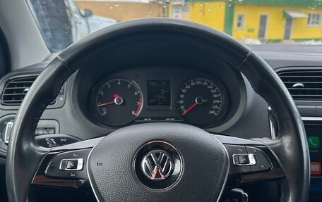 Volkswagen Polo VI (EU Market), 2017 год, 1 250 000 рублей, 10 фотография