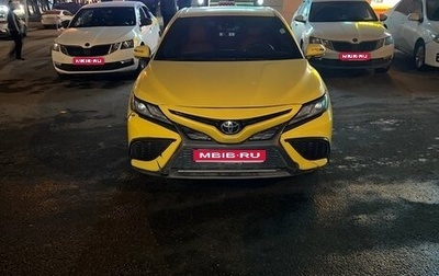 Toyota Camry, 2021 год, 2 145 000 рублей, 1 фотография