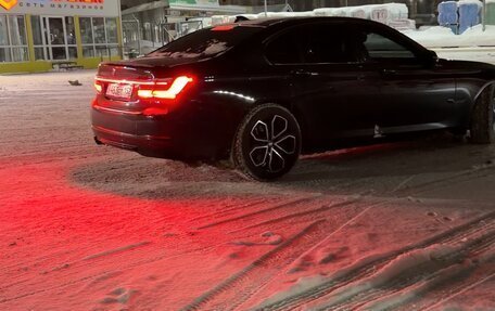 BMW 7 серия, 2012 год, 1 550 000 рублей, 2 фотография