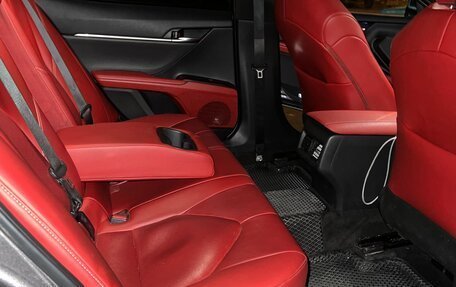 Toyota Camry, 2021 год, 2 145 000 рублей, 10 фотография