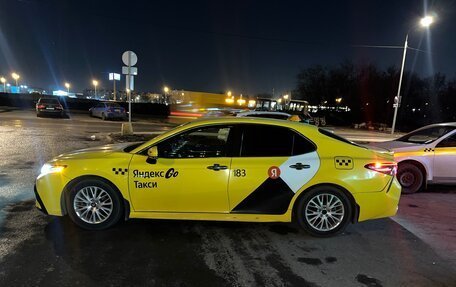 Toyota Camry, 2021 год, 2 145 000 рублей, 3 фотография