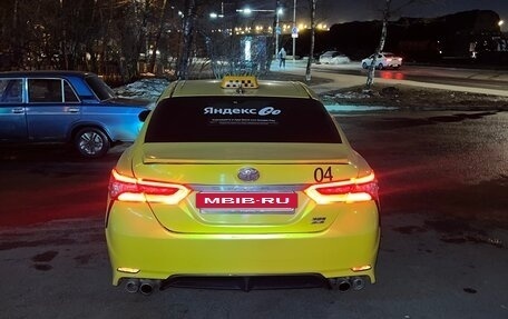 Toyota Camry, 2021 год, 2 145 000 рублей, 2 фотография