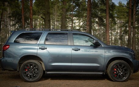 Toyota Sequoia II рестайлинг, 2010 год, 4 450 000 рублей, 3 фотография