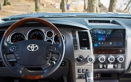 Toyota Sequoia II рестайлинг, 2010 год, 4 450 000 рублей, 10 фотография