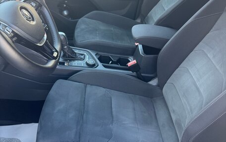 Volkswagen Tiguan II, 2018 год, 2 490 000 рублей, 8 фотография