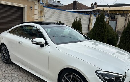 Mercedes-Benz E-Класс, 2020 год, 5 350 000 рублей, 3 фотография