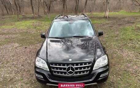 Mercedes-Benz M-Класс, 2010 год, 2 400 000 рублей, 9 фотография