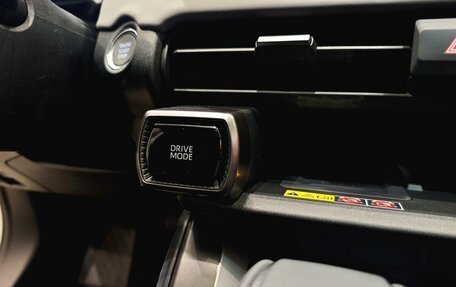 Toyota RAV4, 2025 год, 5 150 000 рублей, 12 фотография