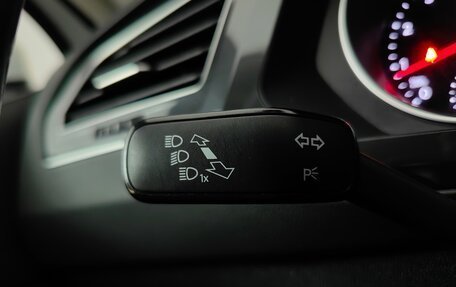 Volkswagen Tiguan II, 2017 год, 1 555 000 рублей, 19 фотография