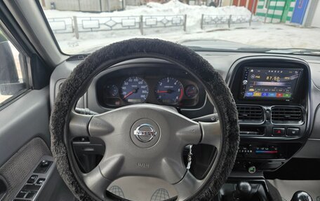 Nissan NP300, 2008 год, 765 000 рублей, 10 фотография