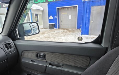 Nissan NP300, 2008 год, 765 000 рублей, 12 фотография