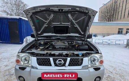 Nissan NP300, 2008 год, 765 000 рублей, 17 фотография
