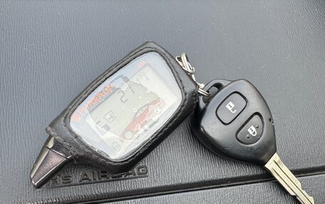 Toyota Voxy II, 2011 год, 1 850 000 рублей, 5 фотография