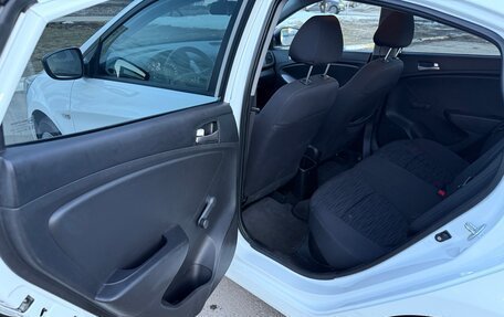 Hyundai Solaris II рестайлинг, 2014 год, 730 000 рублей, 13 фотография