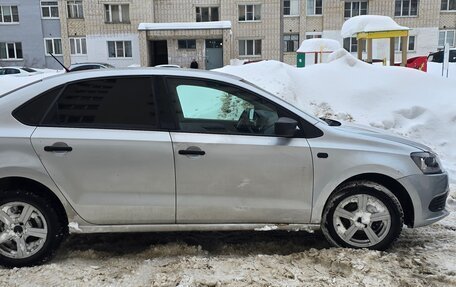 Volkswagen Polo VI (EU Market), 2015 год, 770 000 рублей, 2 фотография
