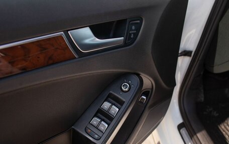 Audi A4, 2012 год, 1 300 000 рублей, 33 фотография