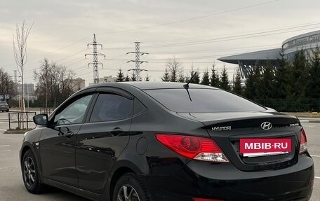 Hyundai Solaris II рестайлинг, 2014 год, 950 000 рублей, 2 фотография