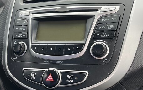 Hyundai Solaris II рестайлинг, 2014 год, 950 000 рублей, 7 фотография