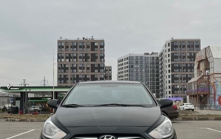 Hyundai Solaris II рестайлинг, 2014 год, 950 000 рублей, 3 фотография
