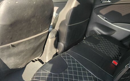 Hyundai Solaris II рестайлинг, 2012 год, 850 000 рублей, 10 фотография