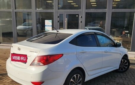 Hyundai Solaris II рестайлинг, 2012 год, 850 000 рублей, 4 фотография