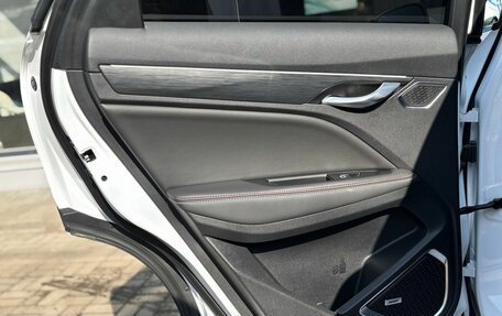 Geely Tugella FY11, 2022 год, 2 900 000 рублей, 11 фотография