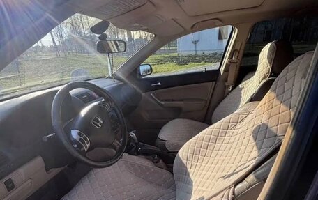 Honda Accord VII рестайлинг, 2004 год, 600 000 рублей, 8 фотография