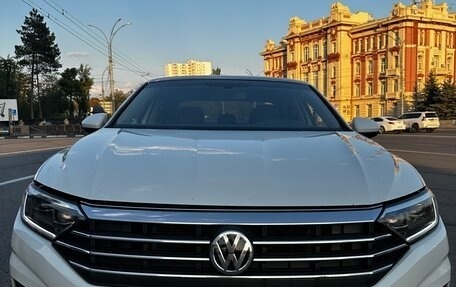Volkswagen Jetta VII, 2019 год, 1 800 000 рублей, 1 фотография