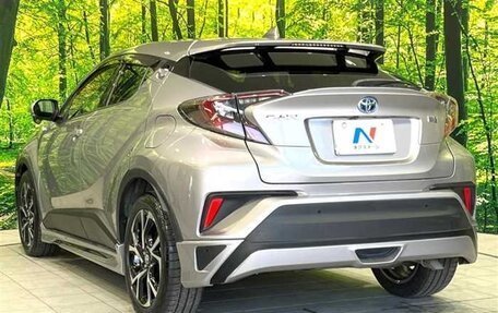 Toyota C-HR I рестайлинг, 2018 год, 1 750 000 рублей, 8 фотография