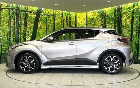Toyota C-HR I рестайлинг, 2018 год, 1 750 000 рублей, 5 фотография