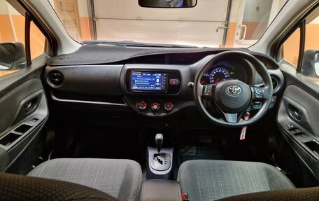 Toyota Vitz, 2020 год, 1 100 000 рублей, 6 фотография