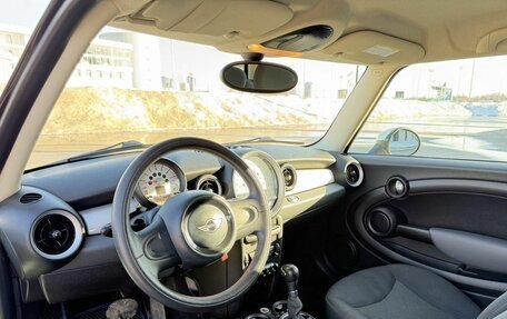 MINI Hatch, 2011 год, 1 030 000 рублей, 9 фотография