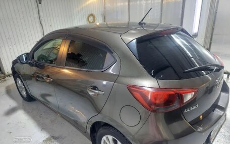 Mazda Demio IV, 2014 год, 990 000 рублей, 2 фотография