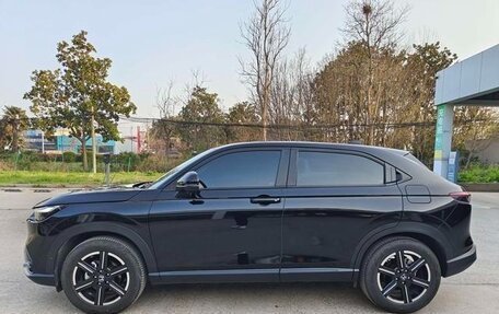 Honda Vezel, 2024 год, 1 980 005 рублей, 4 фотография