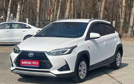 Toyota Yaris XP150 рестайлинг, 2022 год, 1 387 757 рублей, 1 фотография