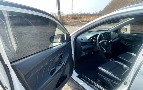 Toyota Yaris XP150 рестайлинг, 2022 год, 1 387 757 рублей, 10 фотография