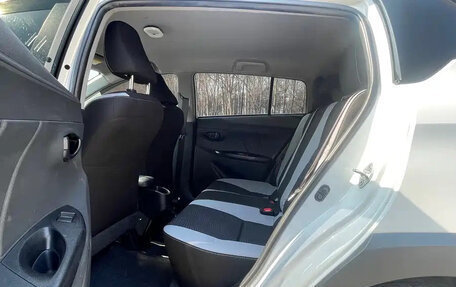 Toyota Yaris XP150 рестайлинг, 2022 год, 1 387 757 рублей, 13 фотография