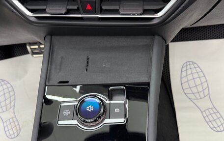 Volkswagen Tiguan, 2026 год, 5 000 000 рублей, 37 фотография