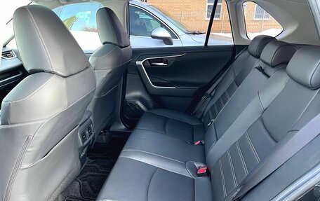 Toyota RAV4, 2022 год, 3 520 000 рублей, 21 фотография